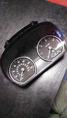 BMW 1 E81 E87 Speedometer (instrument cluster) 9220950