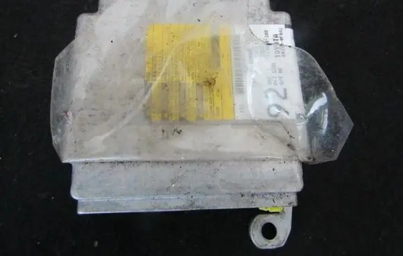 Toyota Corolla Verso AR10 Airbag control unit/module 213819108 213819-108