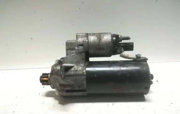 Volkswagen Golf V Starter motor