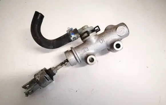 Clutch master cylinder