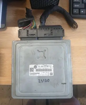 Volkswagen Touran II Engine control unit/module 03L906023AR 03L906023A 5WP42838AA