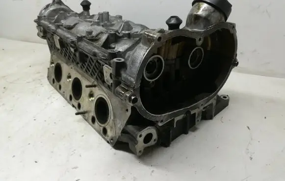 Mercedes-Benz E W211 Engine head R2720162501