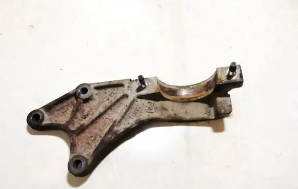 Ford Focus Engine mounting bracket xs4w3k305da