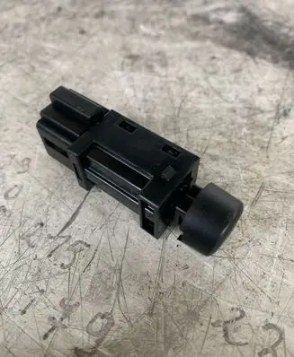 Mitsubishi ASX Other switches/knobs/shifts R2362
