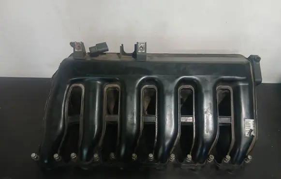 BMW 5 E60 E61 Intake manifold 779070