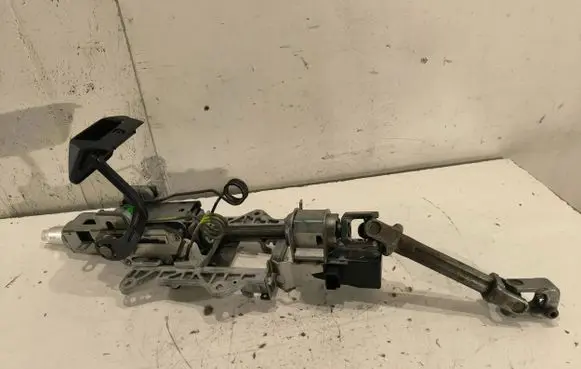 Volkswagen PASSAT B6 Steering wheel axle 3C1419501C 05013107