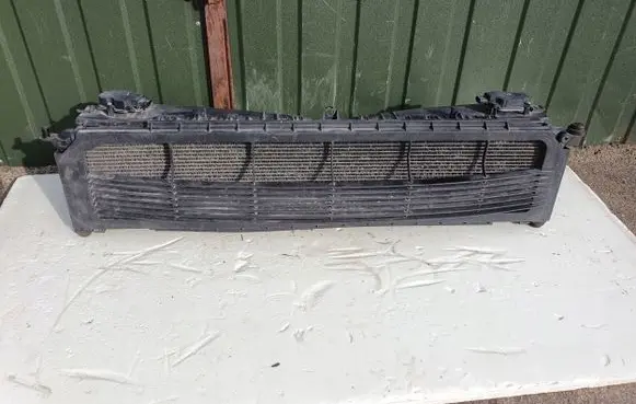 Tesla Model S Coolant radiator 105799900B