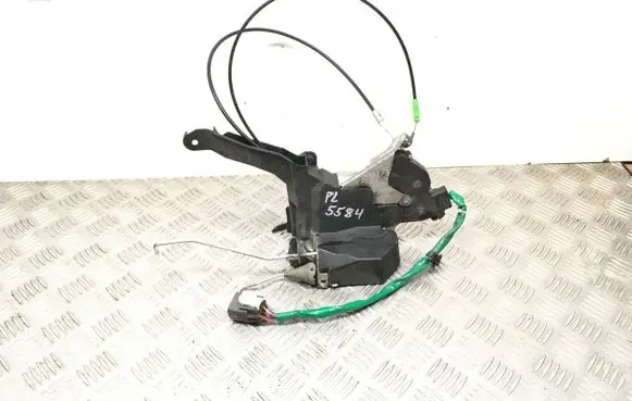 Toyota RAV 4 (XA20) Front door lock