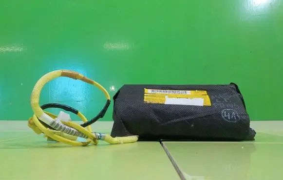 Toyota Prius (XW20) Seat airbag PRZOD