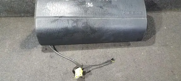 Volkswagen Golf III Passenger airbag 1H1880202 2406464