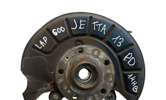 Volkswagen Jetta VI Front wheel hub