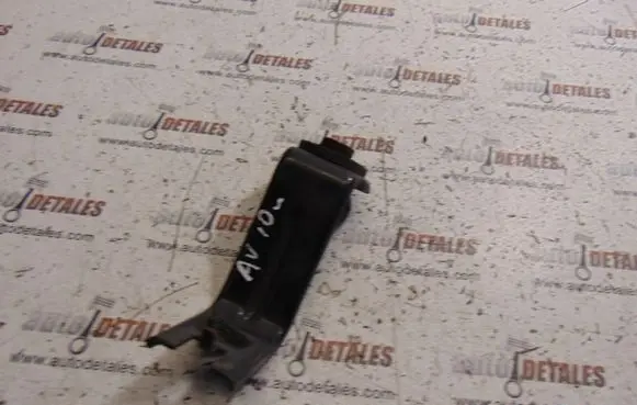 Toyota Avensis T270 Radiator support slam panel bracket 
