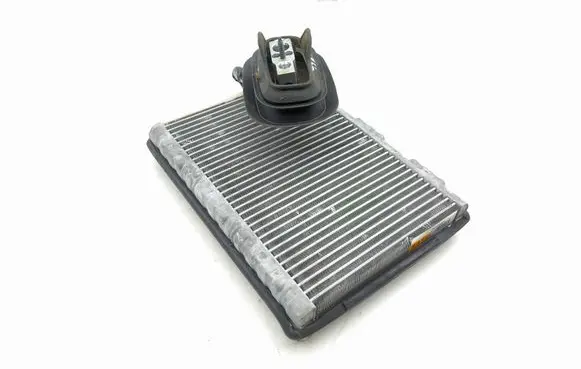 Audi A4 S4 B9 A/C cooling radiator (condenser) 