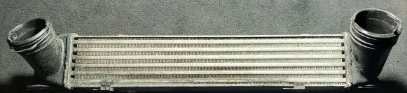 BMW 3 E92 E93 Intercooler radiator 7798788