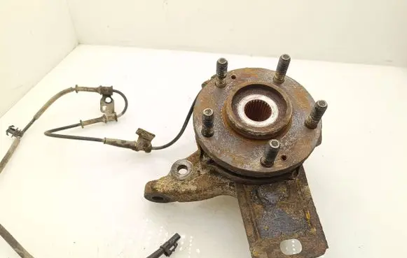 Hyundai i40 Front wheel hub spindle knuckle