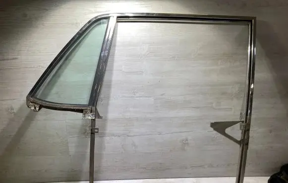 Bentley Mulsanne Rear door
