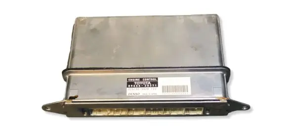 Lexus GS 300 350 430 450H Engine control unit/module 8966630371 2751005520
