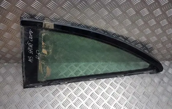 Mercedes-Benz C W203 Rear side window