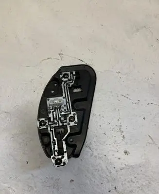 Citroen C5 Tail light bulb cover holder