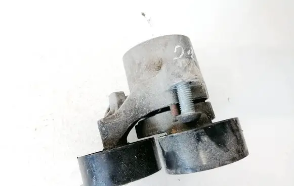 BMW 5 F10 F11 Generator/alternator belt tensioner