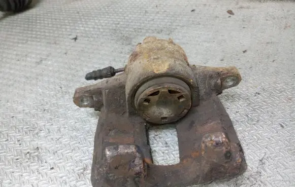 Peugeot 207 Front brake caliper