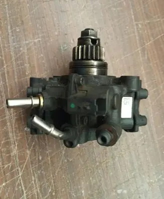 Renault Master III Fuel injection high pressure pump A2C97864000 167001930R