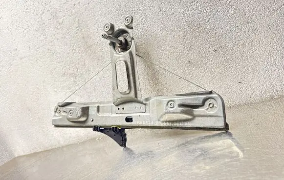 Opel Insignia A Rear door manual window regulator 966307103