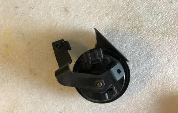 Volkswagen PASSAT B6 Horn signal 1J0951182A 1J0951182