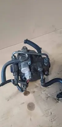 Toyota Avensis T250 Fuel injection high pressure pump 221000R020 HU2940000304