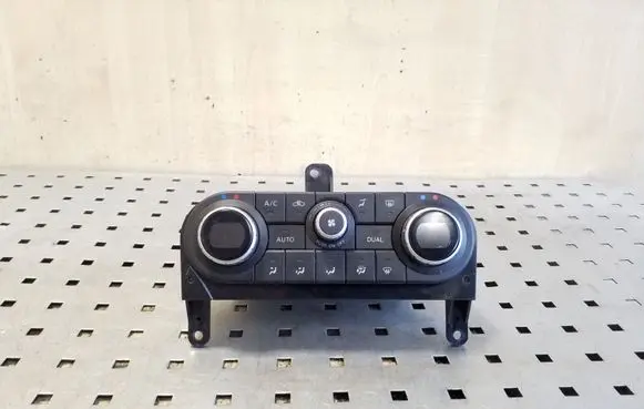 Nissan Qashqai Climate control unit 27500BB60A