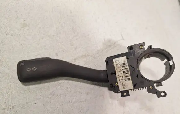 Audi A6 S6 C5 4B Indicator stalk 8L0953513G