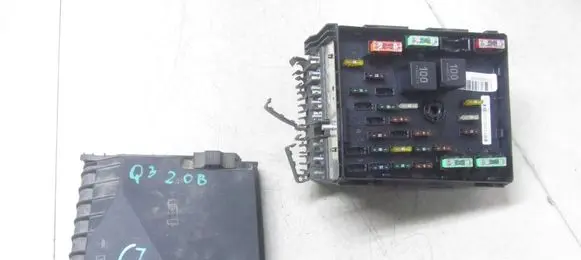 Audi Q3 8U Fuse box set 1K0937132F