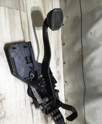 Toyota Proace Brake pedal 9805801280
