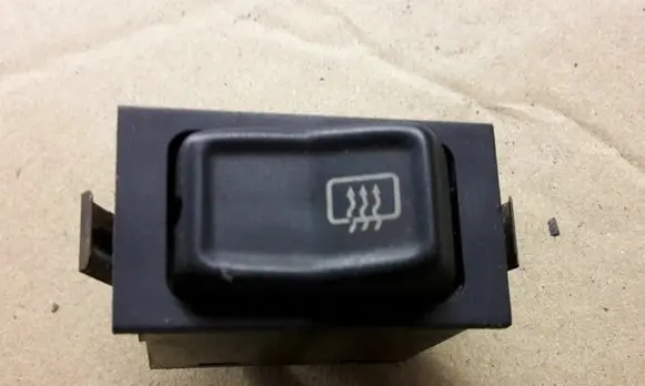 Volkswagen Golf I Windscreen/window heater switch 321959621A