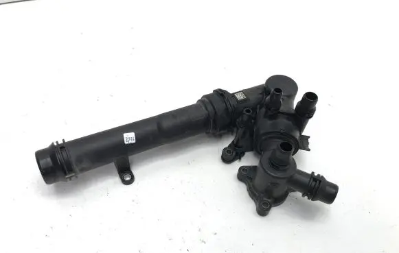 Thermostat/thermostat housing