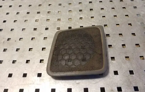 Side speaker trim/cover