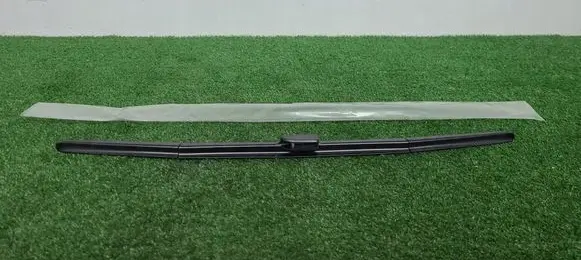 Nissan Leaf I (ZE0) Front wiper blade arm 288903nb0c