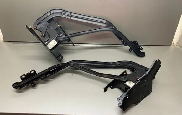 Opel Tigra B Convertible roof hinge 93162264 93162263