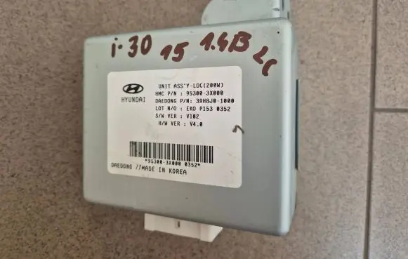 Hyundai i30 Engine control unit/module 953003X000