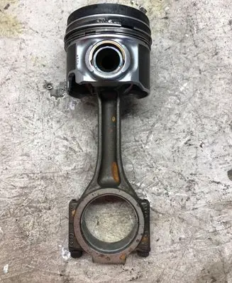 Volkswagen PASSAT B6 Piston with connecting rod 038J8JL97A8