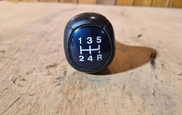 Ford Ka Gear lever shifter trim leather/knob
