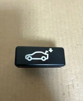 BMW X5 E70 Tailgate/boot open switch button 8375580