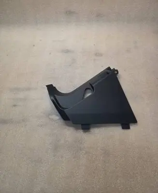 Foot area side trim