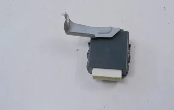 Toyota Yaris Verso Door central lock control unit/module 85980-52031