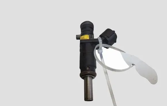 Peugeot 308 Fuel injector V752817680 V75281768007