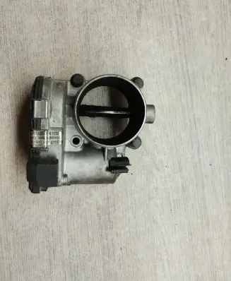 Volvo V50 Throttle body valve 31216665