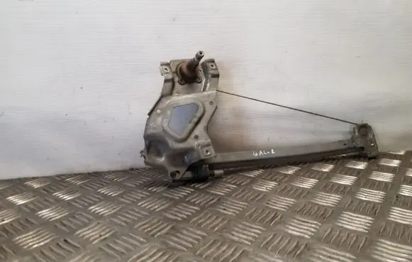 Rear door manual window regulator