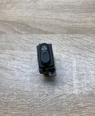Renault Clio III Electric window control switch