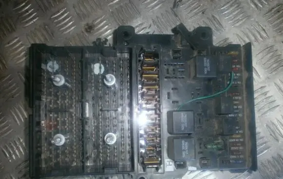 Chrysler Voyager Fuse box set p4707794