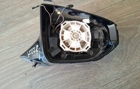 Lexus ES 250 - 300 - 330 Front door electric wing mirror E13049704